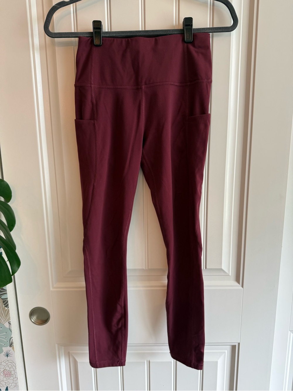 High-Rise Pocket Leggings in Burgundy size small